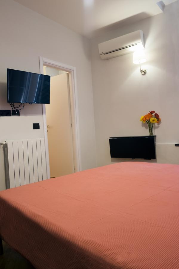 Ilsoleresort Генуа Екстериор снимка
